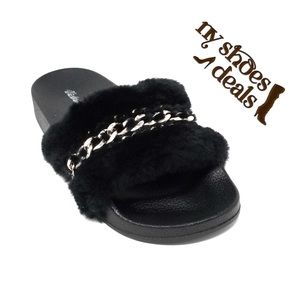 Women Black Fluffy Faux Fur Linked Chain Sandals